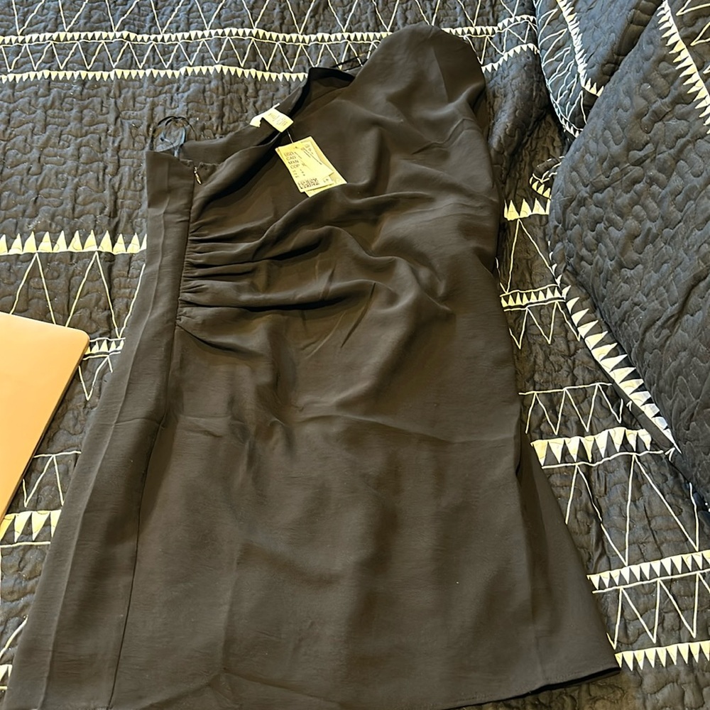 H&M black one shoulder dress